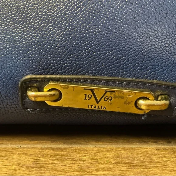 Versace 1969 Abbigliamento Sportivo
Also referred to as Versace 1969. - Picture 4 of 12